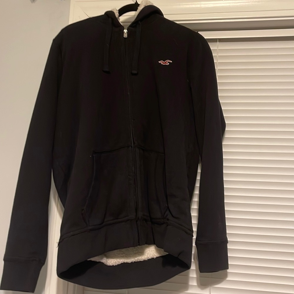 Medium Hollister Jacket Black and Red